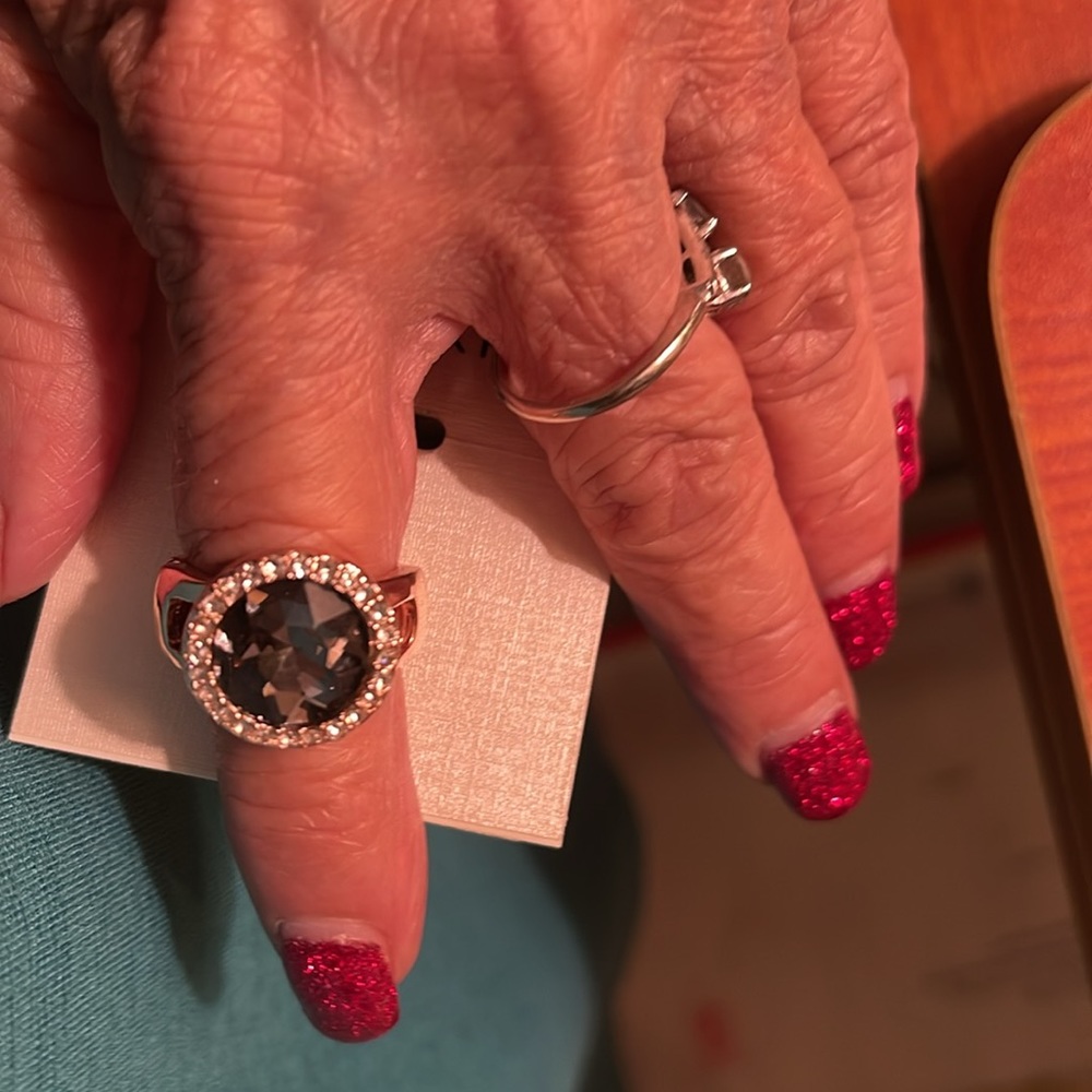 New Brilliant Badgley Mischka Black Stone Cocktail ring w crystals